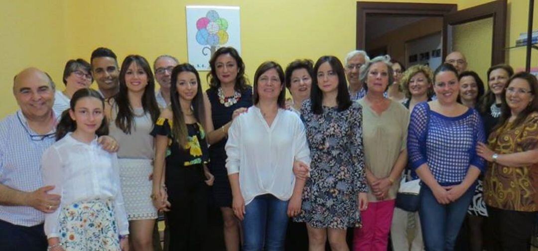Foto de grupo de la Asociación Alternativas.