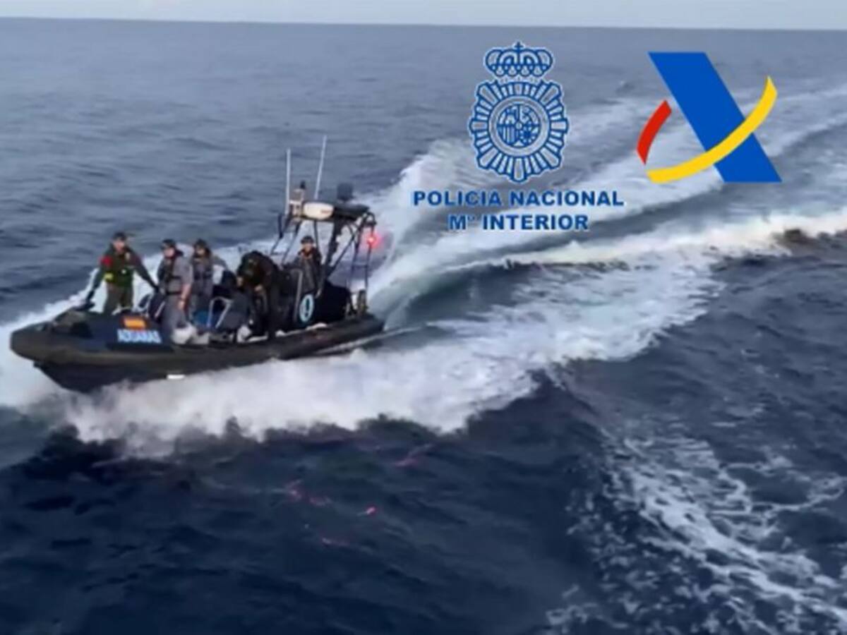 Intervenido un velero cargado de cocaína con detenidos en el Campo de Gibraltar y Málaga
