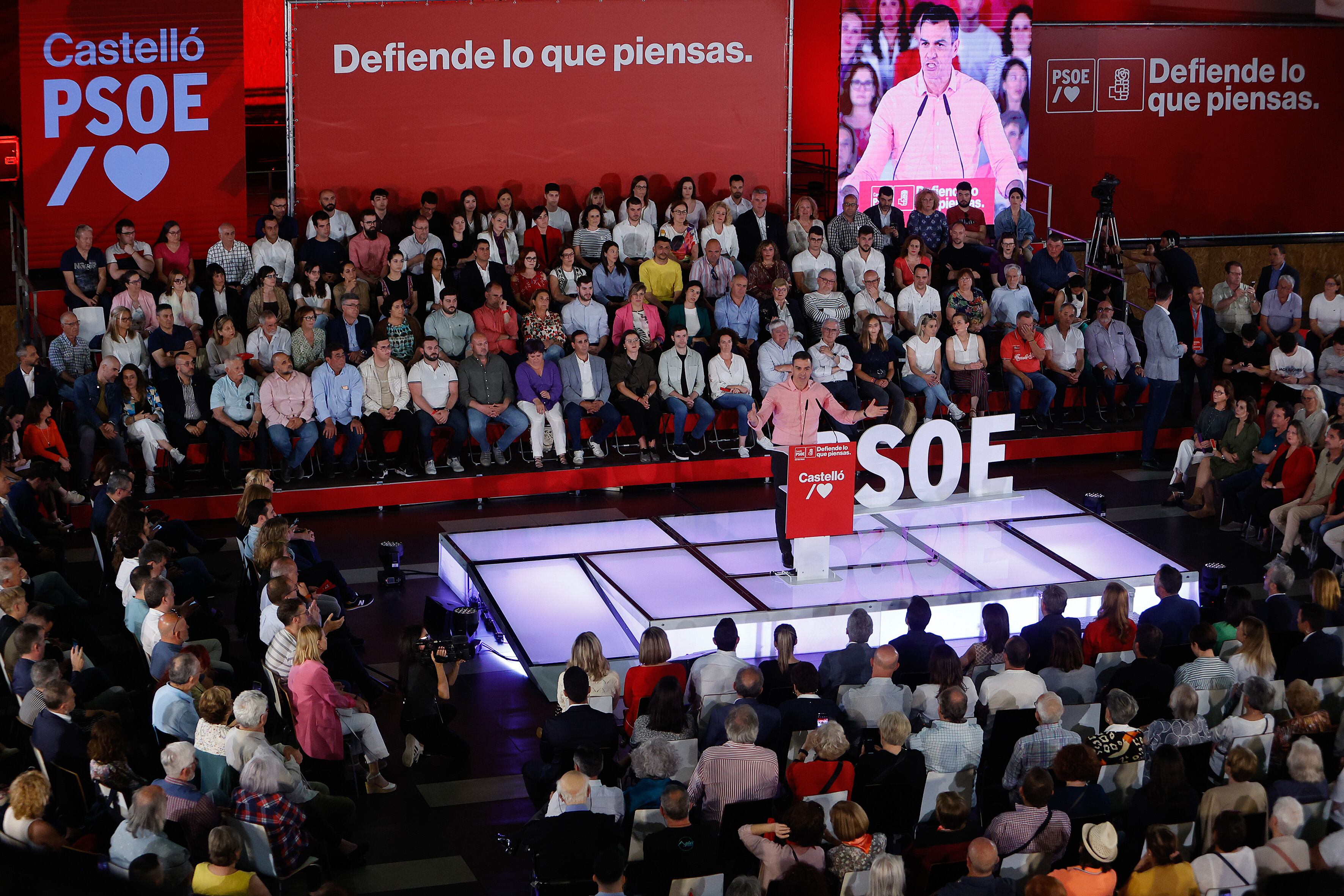 CASTELLÓ, 09/05/2023.-El Presidente del Gobierno Pedro Sánchez, durante el acto del PSPV-PSOE en Castellón, con Amparo Marco como candidata a la alcaldía. EFE/Domenech Castelló
