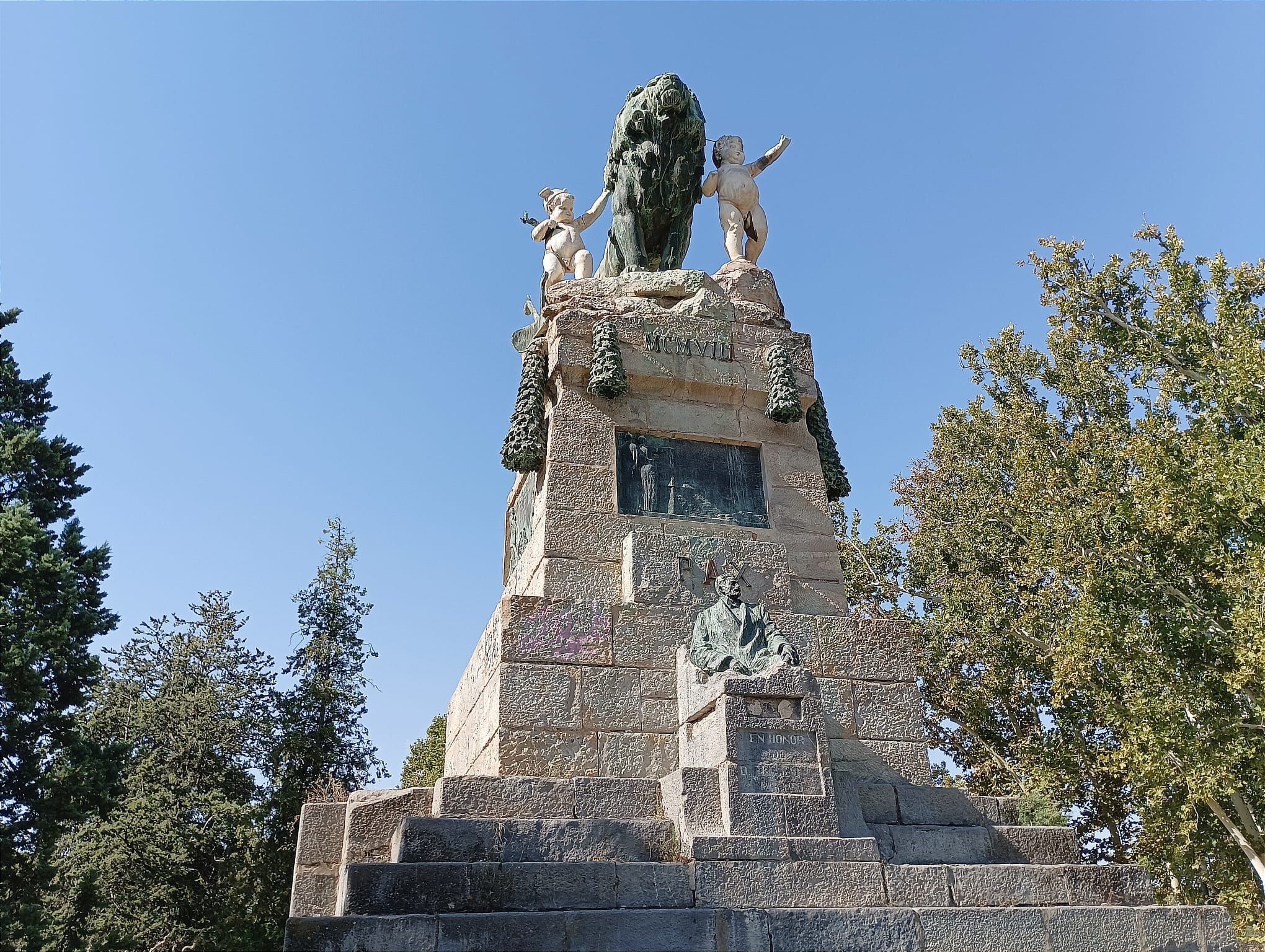 El Ayuntamiento de Zaragoza rehabilitará el Monumento a la Exposición Hispano Francesa de 1908 del Parque José Antonio Labordeta