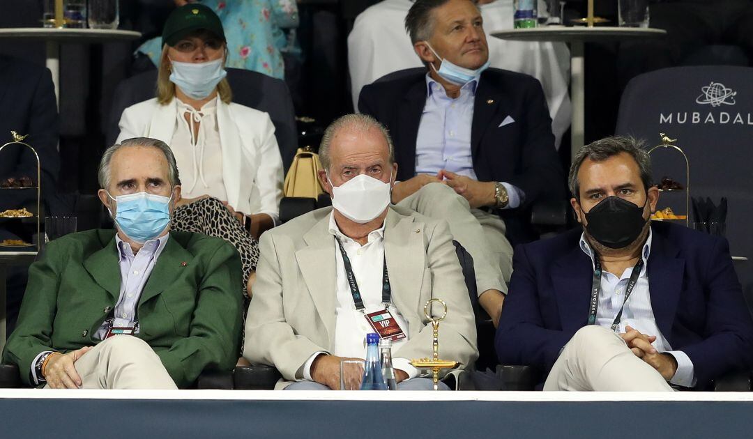 El rey emérito viendo el partido de Rafa Nadal en Abu Dabi