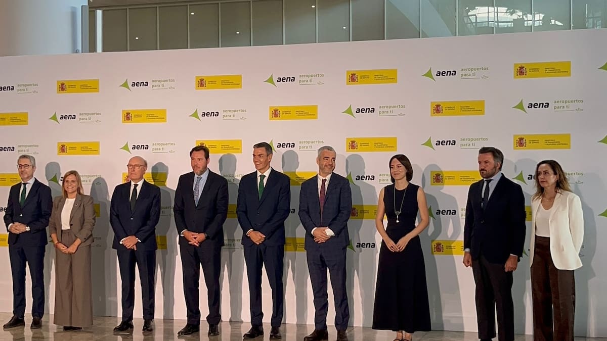 Declaraciones de la diputada socialista Mamen Sánchez sobre las inversiones en Aeropuerto de Jerez