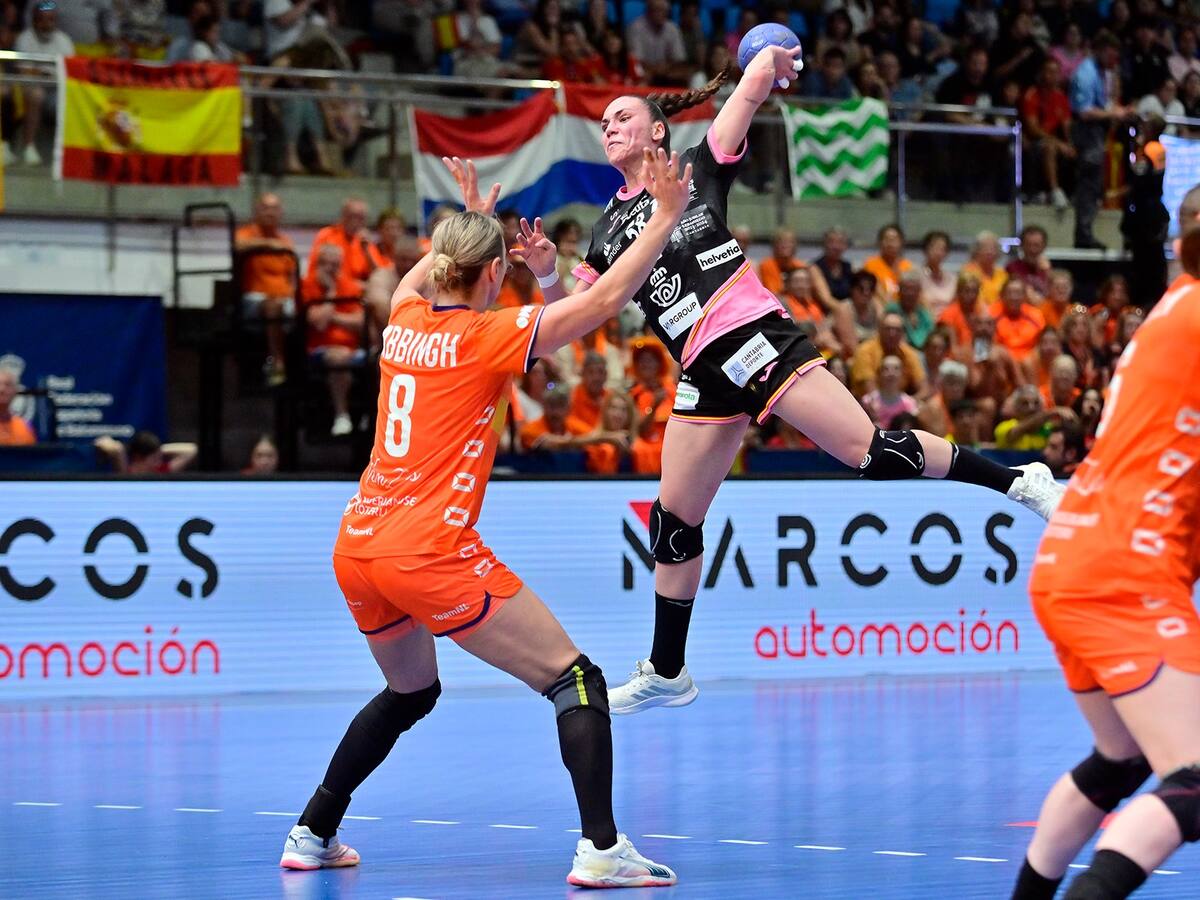 Una sensacional O'Mullony le compite a Países Bajos