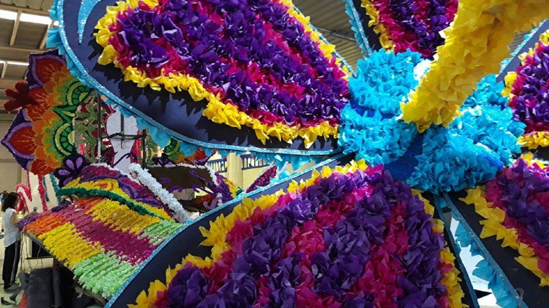 Imagen de una de las carrozas que van a salir en el desfile de este año.