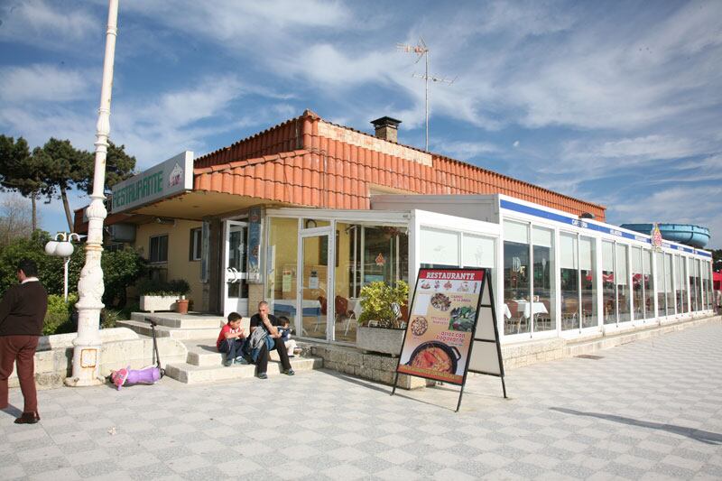 Porche cafetería DiSanRemo Samil
