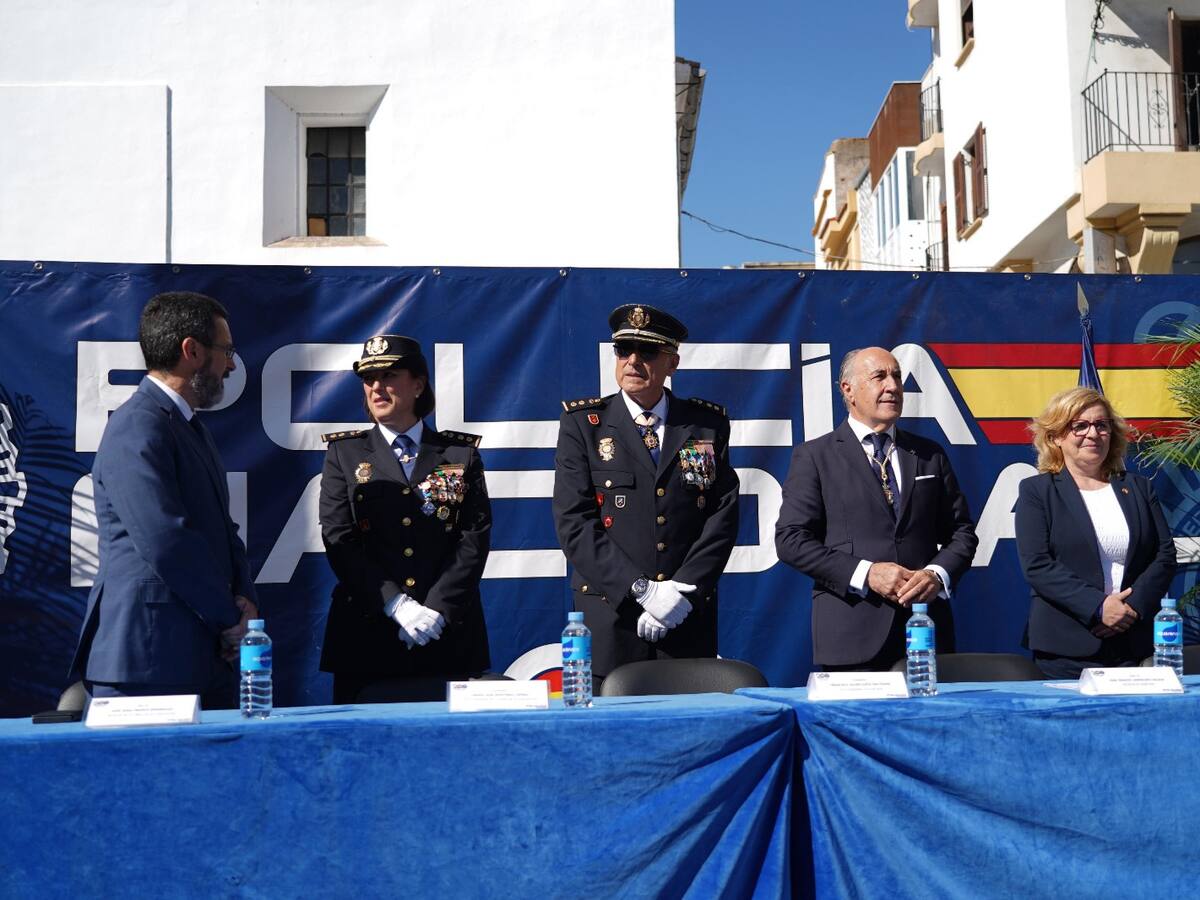 Algeciras acoge el acto de la Policía Nacional por los Ángeles Custodios