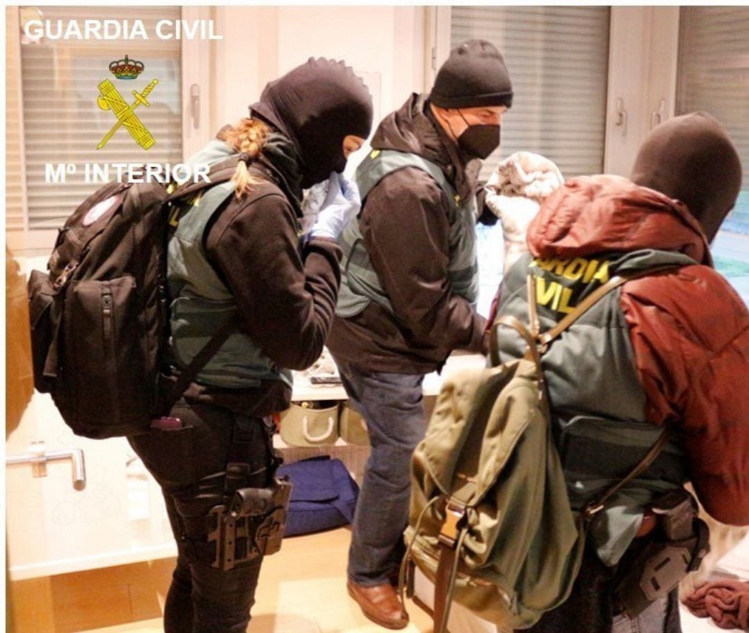 Operación policial de la Guardia Civil en Vitoria contra el microtráfico de drogas