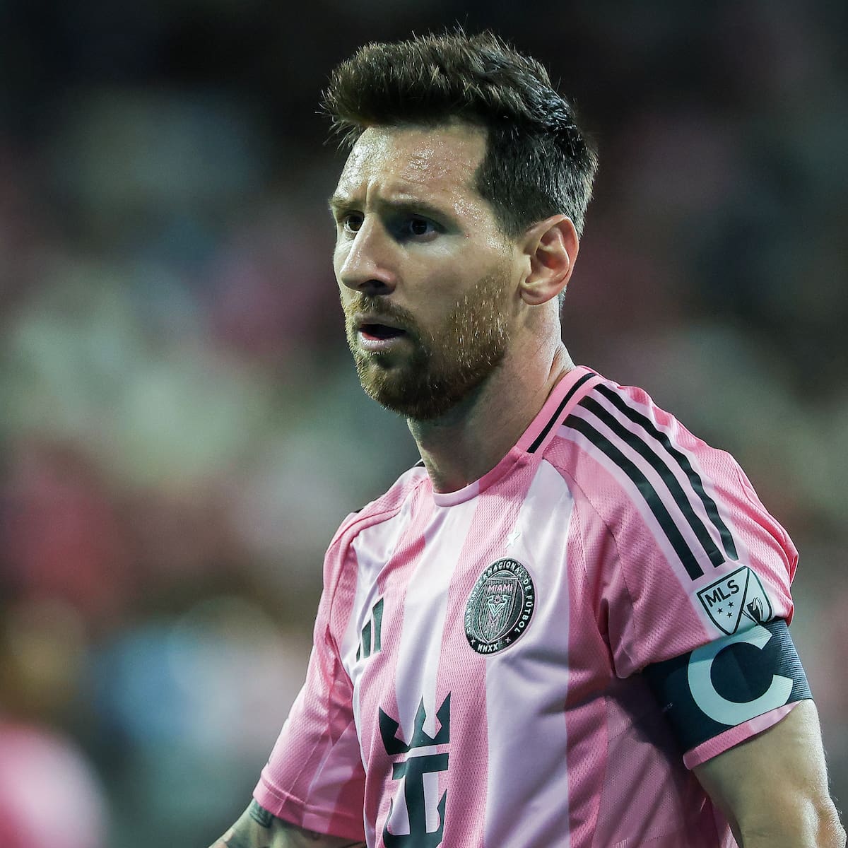 Antonio Balmón, alcalde de Cornellà: "L'arribada de Messi és la notícia més gran de la història del club"