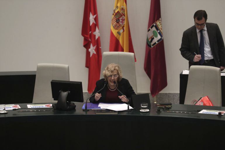 Manuela Carmena durante una sesión plenaria en el Palacio de Cibeles