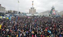 Vista general de los manifestantes proeuropeos durante las protestas en la Plaza de la Independencia de Kiev