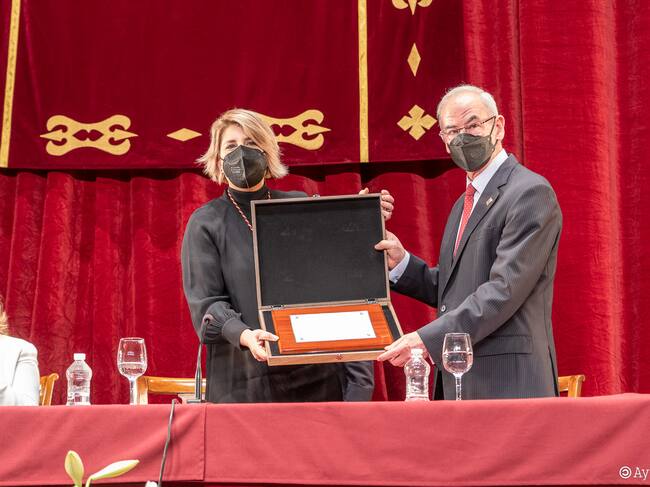 López Calderón recuerda su infancia en Cartagena en el pregón de la Semana Santa