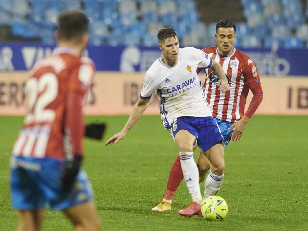 Carlos Vigaray acumula siete partidos seguidos jugando y ya ha olvidado las lesiones