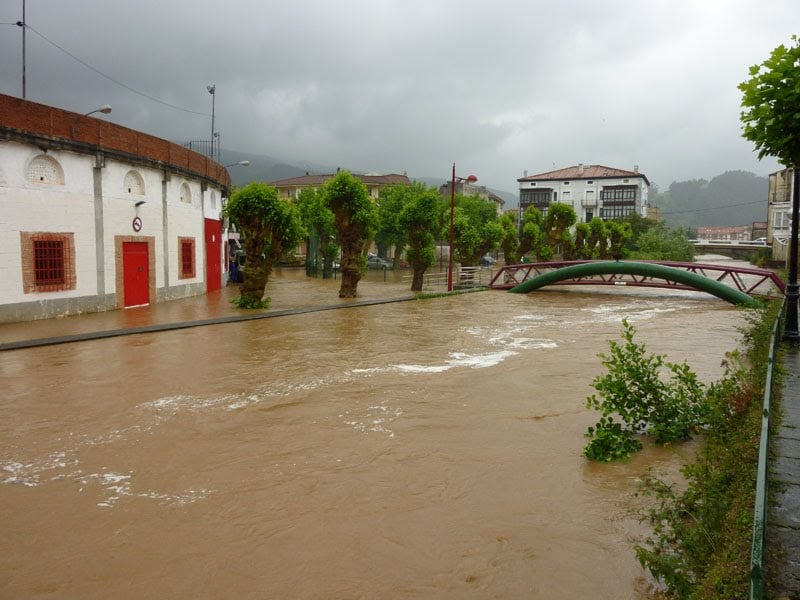 Imagen de archivo de rio Áson a su paso por Ampuero.