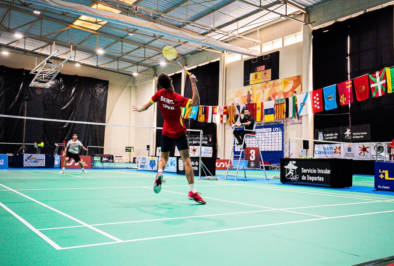 Uno de los partidos del Campeonato de España sub´23 de bádminton en Lanzarote.