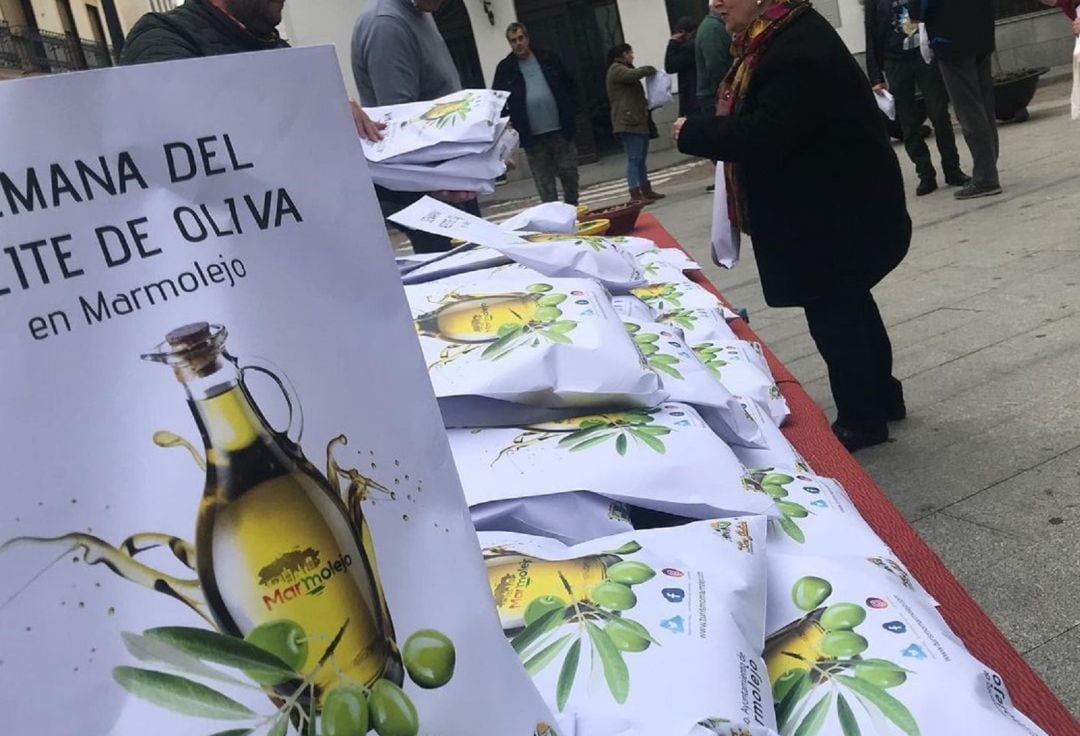 Con un amplio programa de actividades, principalmente dirigidas a los más pequeños, arranca este jueves la VI Semana del Aceite de Oliva en Marmolejo