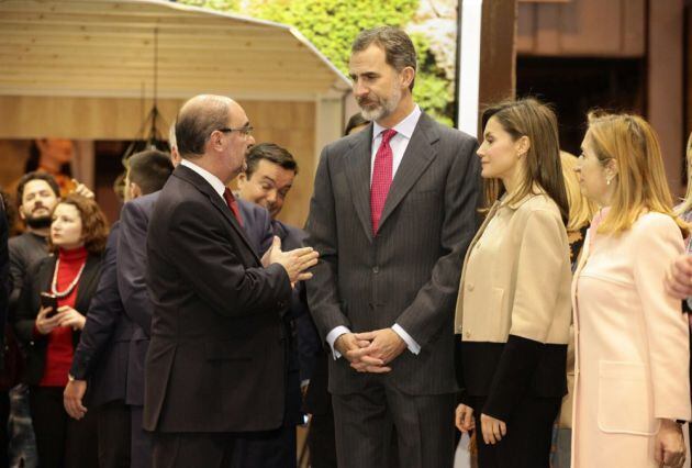 Visita de los Reyes de España al stand de Fitur. Allí, el rey Felipe VI ha aceptado presidir el Comité de Honor del centenario del Parque Nacional de Ordesa