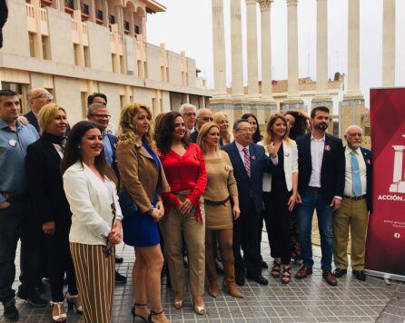 Presentación de la candidatura de Acción por Córdoba, frente al Templo Romano de Córdoba.