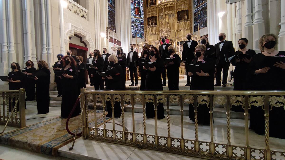 Mariano García, director de la Coral de Griñón, habla de evento simultáneo de coros por la paz en ciudades europeas, organizado por su coral.
