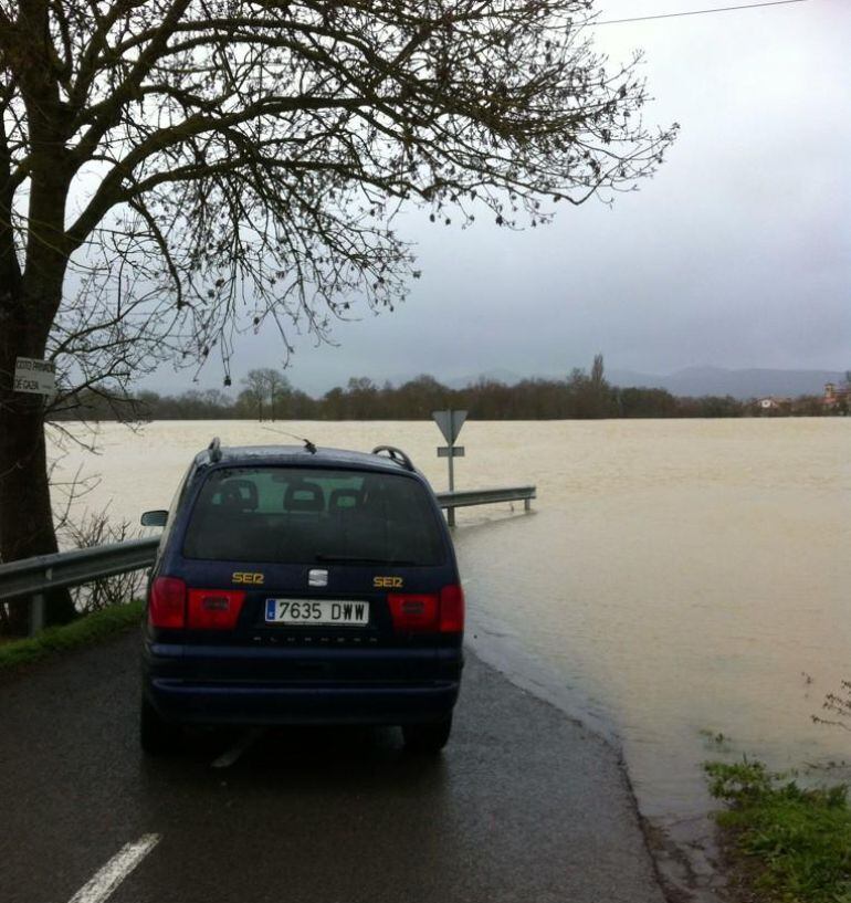 La carretera de Yurre cortada