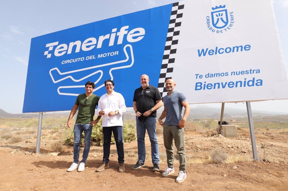 20/07/2022 Carlos Sainz, Pedro Martín, Enrique Arriaga y Antonio Lobato visitan los terrenos que albergarán el futuro Tenerife Circuito del Motor.

Los pilotos Carlos Sáinz (Fórmula 1), Carlos Checa (Moto GP) y Christine GZ (rally) han recorrido este jueves parte del futuro trazado del Tenerife Circuito del Motor para conocer &#039;in situ&#039; los detalles de esta infraestructura deportiva que pretende impulsar el Cabildo de forma definitiva.

POLITICA ESPAÑA EUROPA ISLAS CANARIAS
CABILDO DE TENERIFE
