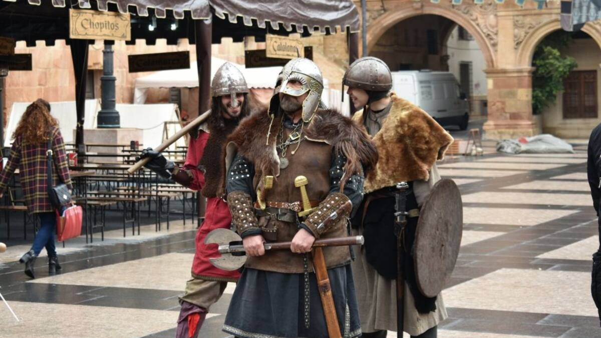 Lorca viaja al pasado con el mercado medieval en el casco histórico