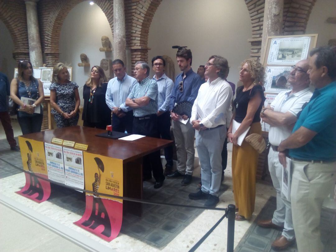 Inauguración de la Exposición Filatélica y Numismática de Linares, con motivo de la Real Feria de San Agustín 2019.