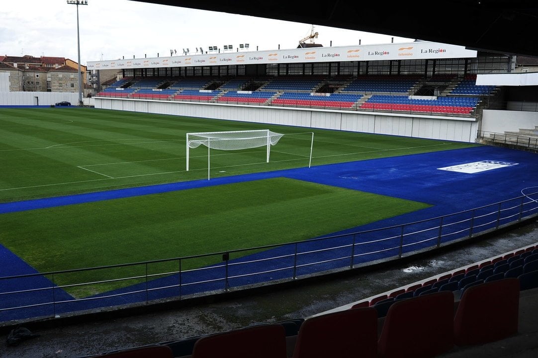 El campo de O Couto está preparado para la tercera ronda de la Copa del Rey