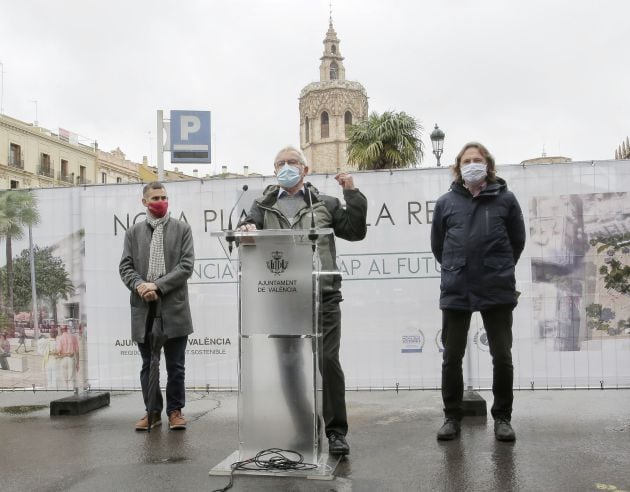 Presentación de las obras de reurbanización de la Plaza de la Reina