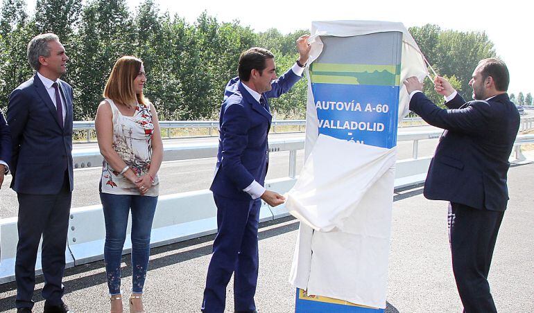 Imagen de la inauguración del nuevo tramo de la A-60