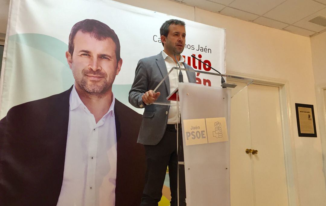 Julio Millán en la sede local del PSOE de Jaén