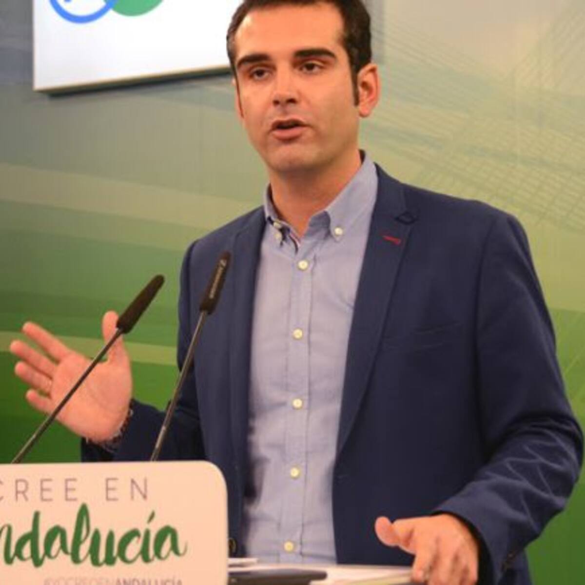 El alcalde cauto antes de decantarse por ‘su’ candidato para presidir el PP