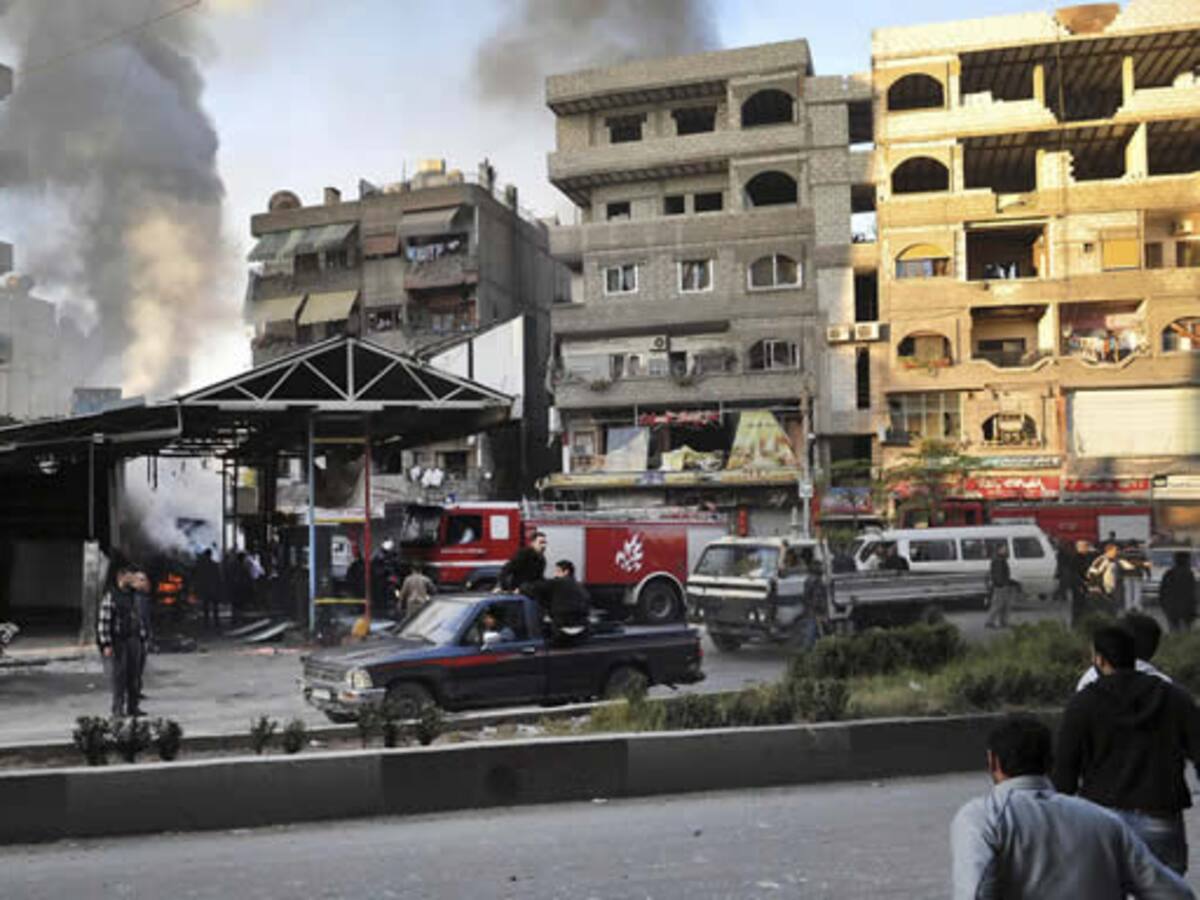 Al menos 34 muertos por la explosión de dos coches bomba en Damasco