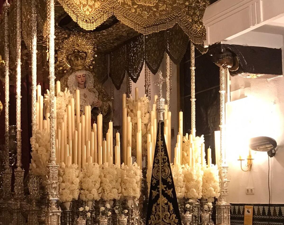 La Virgen del Rosario de Montesión ya preparada para su salida de este Jueves Santo