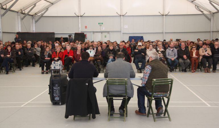 Els portaveus de la Plataforma d'Afectats per la Cooperativa Agrícola de Cambrils