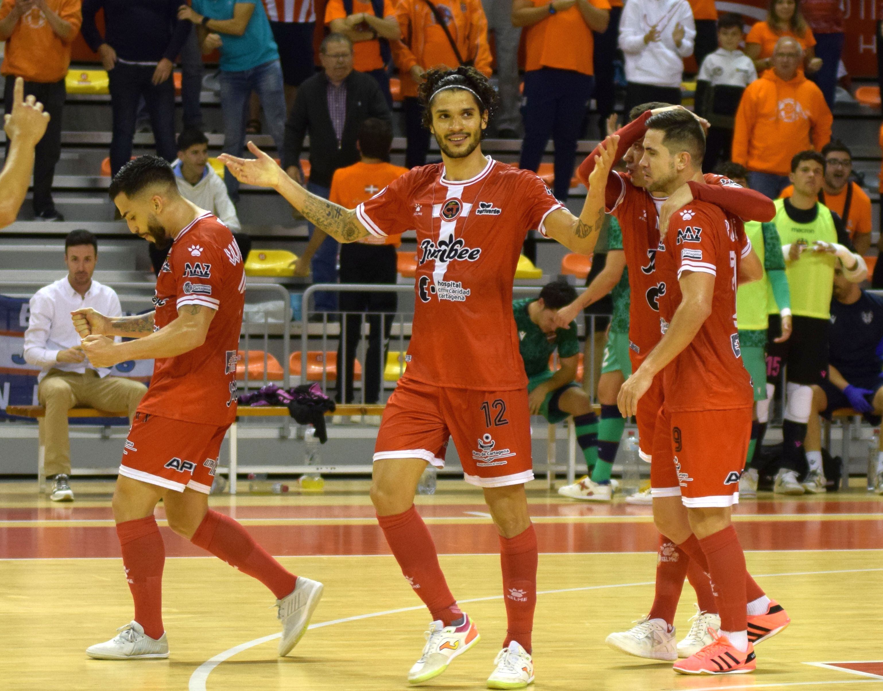 Lucao celebra un tanto esta temporada