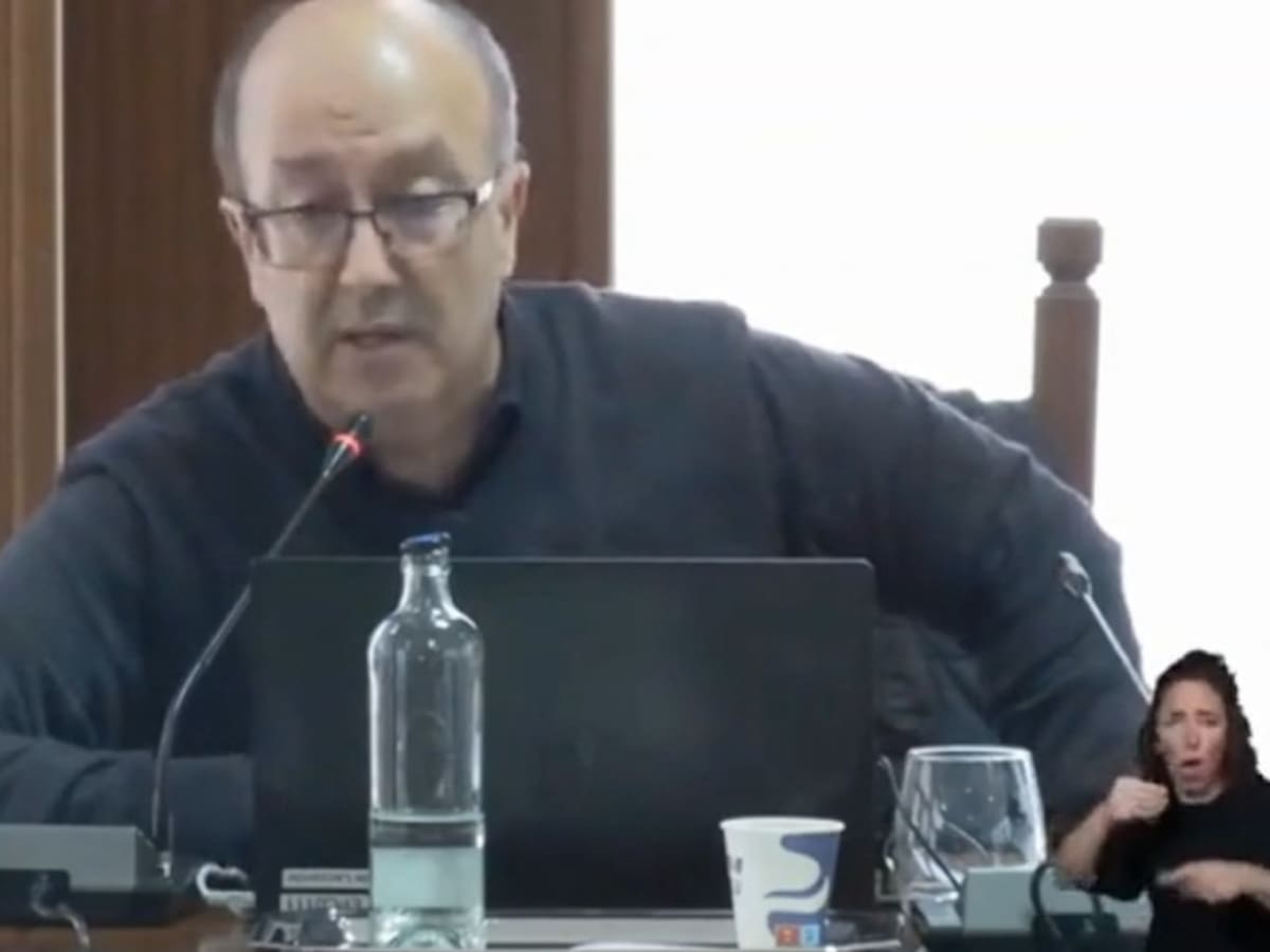 "No jueguen con el funcionario para guerrillas políticas", el lamento del secretario del Cabildo de Lanzarote