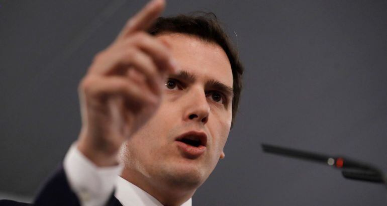 Albert Rivera, presidente de Ciudadanos, en una rueda de prensa desde el palacio de La Moncloa tras reunirse con Rajoy