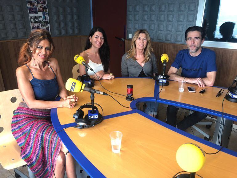 Elisa Pomar, Carmen Coll, Piluca Bayarri y Alfonso Sánchez