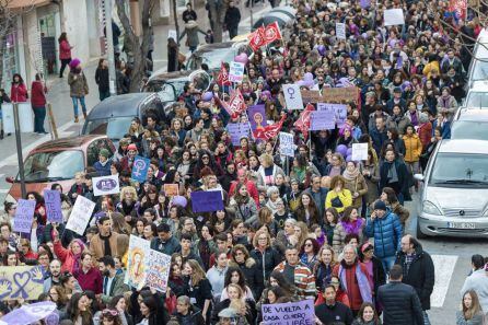 Más de 2.000 personas se han unido a la manifestación