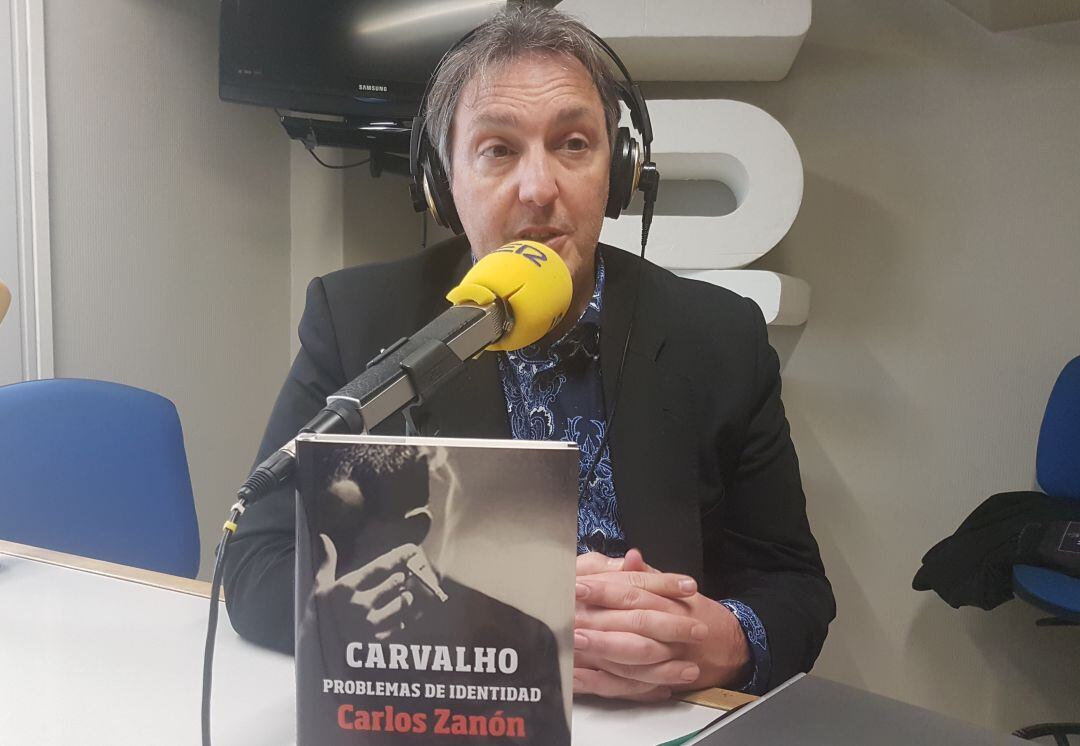 Carlos Zanón en A Vivir Galicia