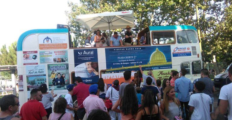 El bus de SER Madrid Norte en las fiestas de Sanse