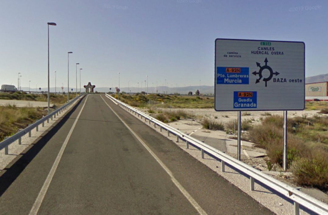 Uno de los accesos a la ciudad de Baza desde la A-92N