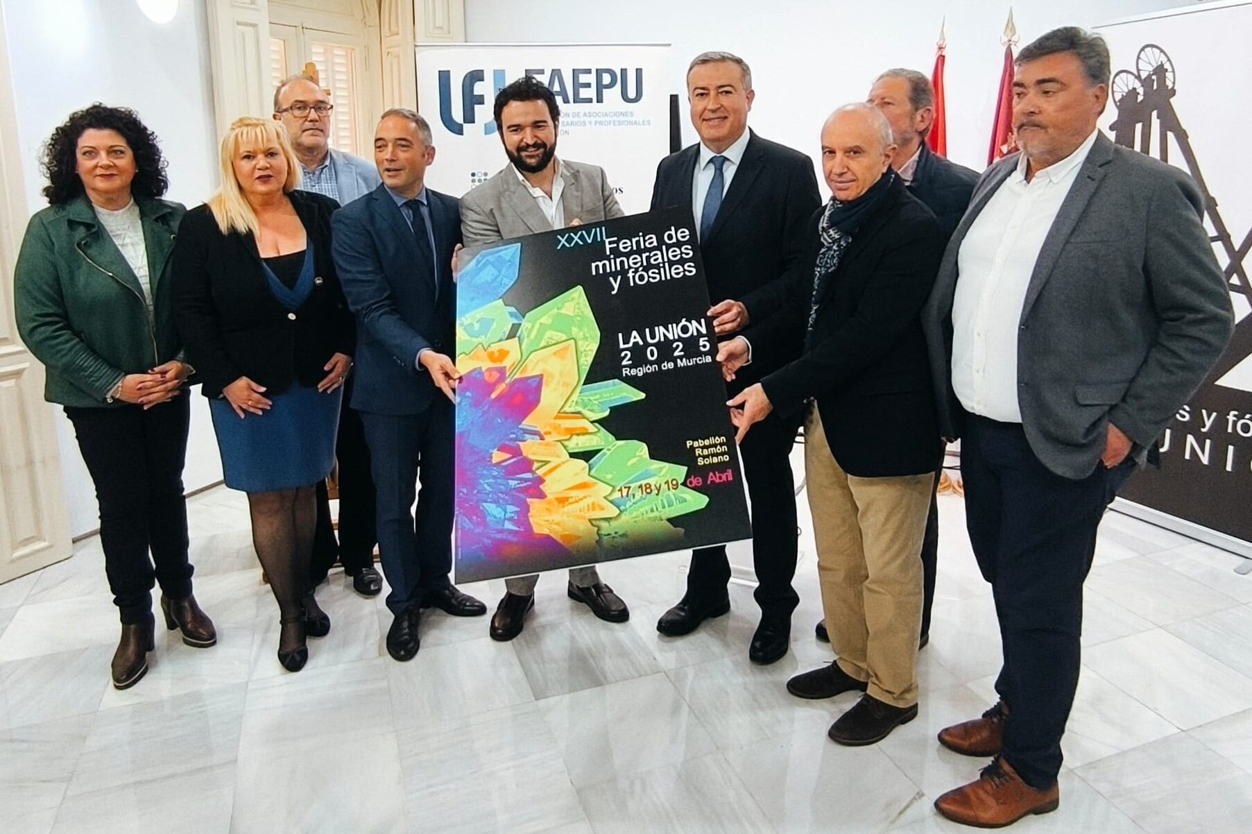 Un mamut a escala real presidirá la XXVII Feria de Minerales y Fósiles de La Unión