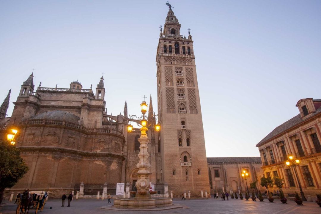 La Catedral suspende las visitas y actividades turísticas tras las nuevas medidas de la Junta