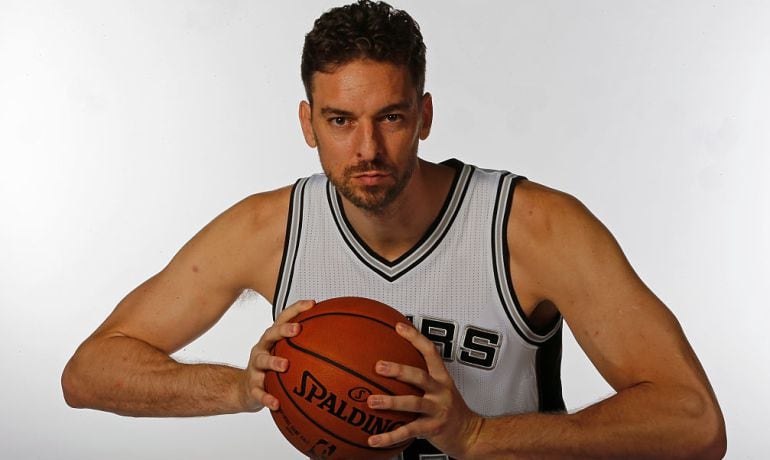 Pau Gasol, con la camiseta de los San Antonio Spurs