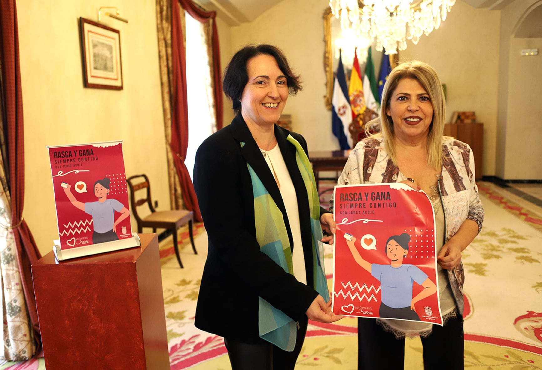 La alcaldesa, Mamen Sánchez, junto a la presidenta de Acoje, Nela García / Ayuntamiento de Jerez