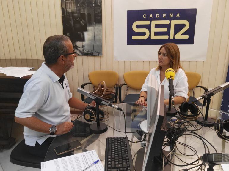 Isabel Armario durante la entrevista en el programa &quot;Hoy por Hoy&quot;