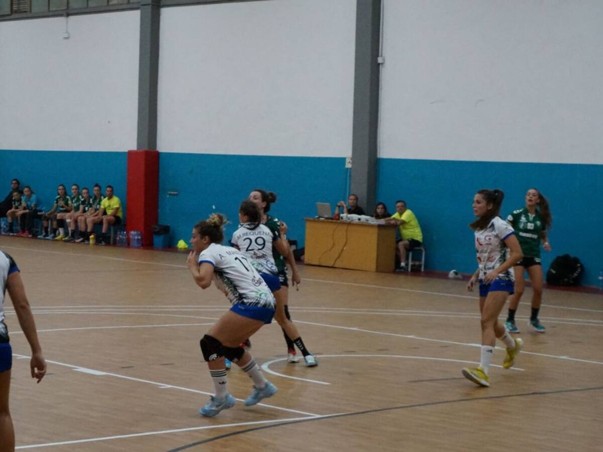 El Elda Prestigio empieza la liga descansando