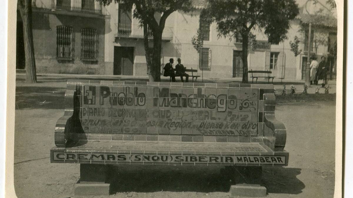 Postales manchegas | La expansión de los anuncios en Ciudad Real en los años 20