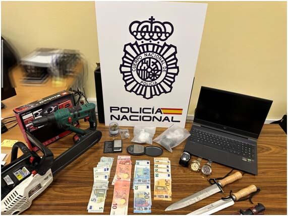 Material incautado por la Policía Nacional, resultado de la operación `Caverna´. GC